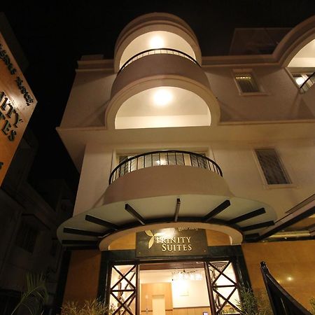 Trinity Suits Bangalore Extérieur photo