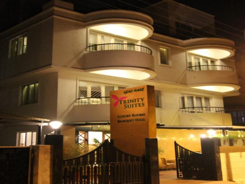 Trinity Suits Bangalore Extérieur photo