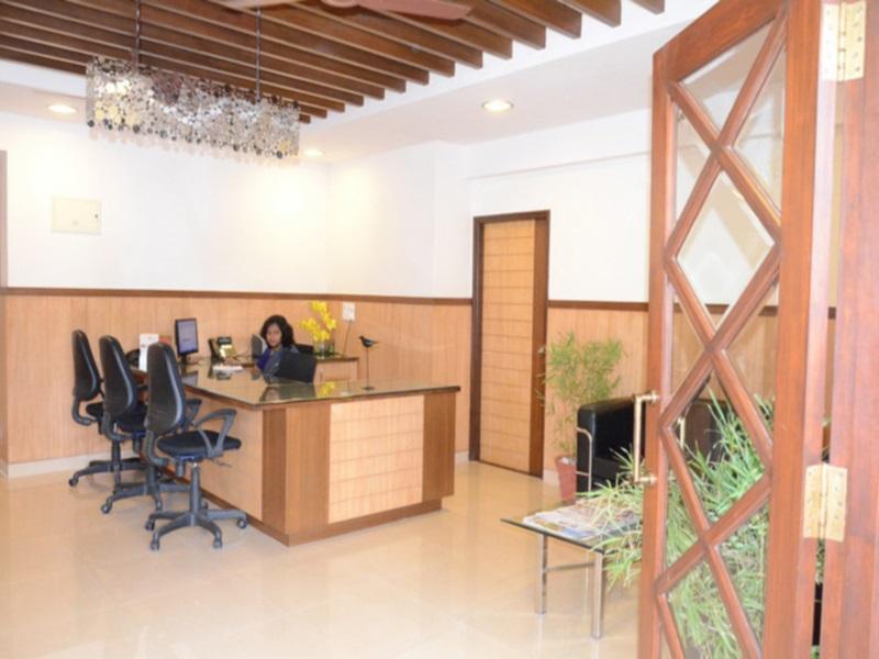 Trinity Suits Bangalore Extérieur photo