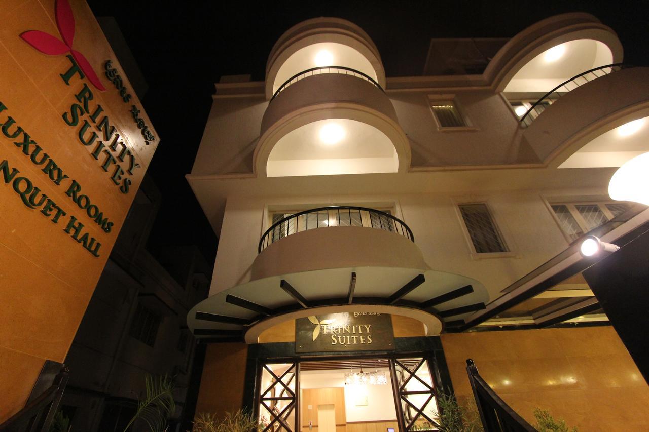 Trinity Suits Bangalore Extérieur photo